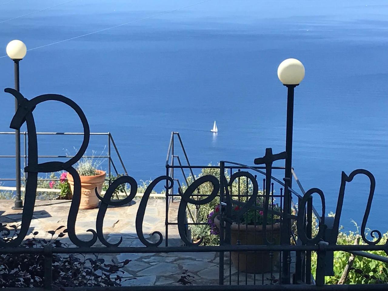 Hotel Luna Di Marzo